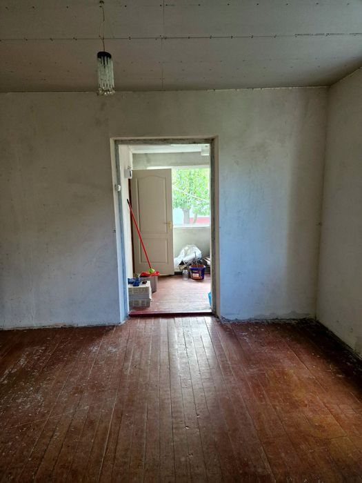 Продам  1/2 дома в западной части Украины