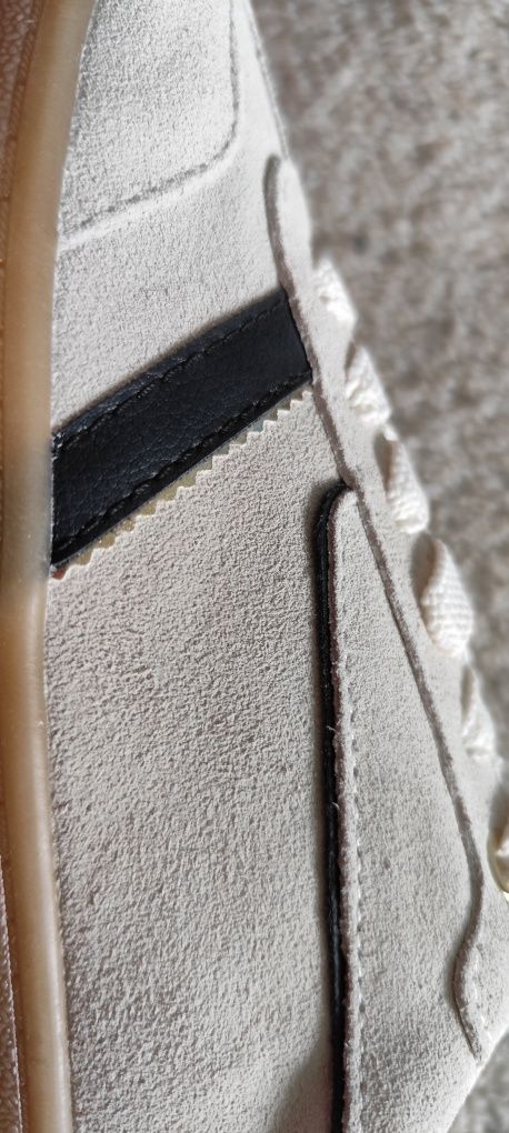 Skórzane nowe buty sportowe Stradivarius r.40