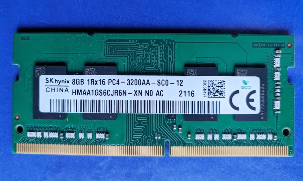 Оперативка для ноутбука 8ГБ,DDR4,3200МГц.