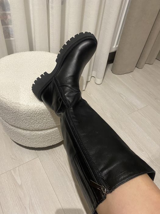 Чоботи сапожки шкіряні.