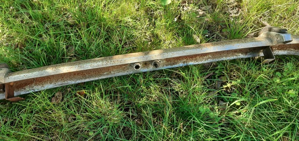 Fiat 125 zderzak tylny z kłami