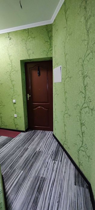 Продам двокімнатну квартиру покращеного планування.Цегляний будинок