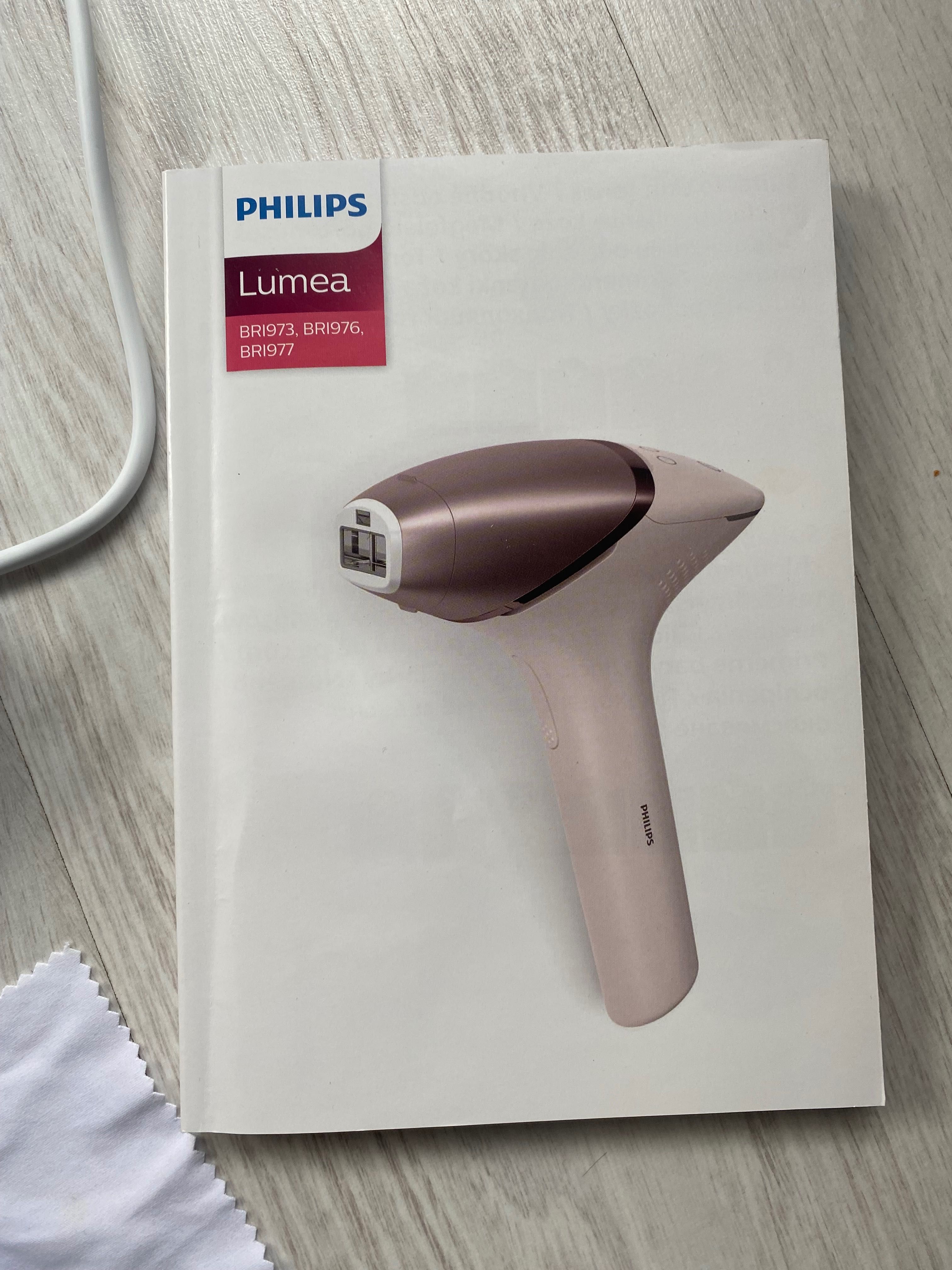 Depilator Philips Lumea 9900 IPL BRI973/00
SenselQ Czujnik SmartSkin