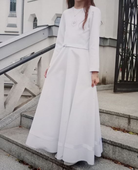 Dziewczęca alba sukienka komunijna 140 cm