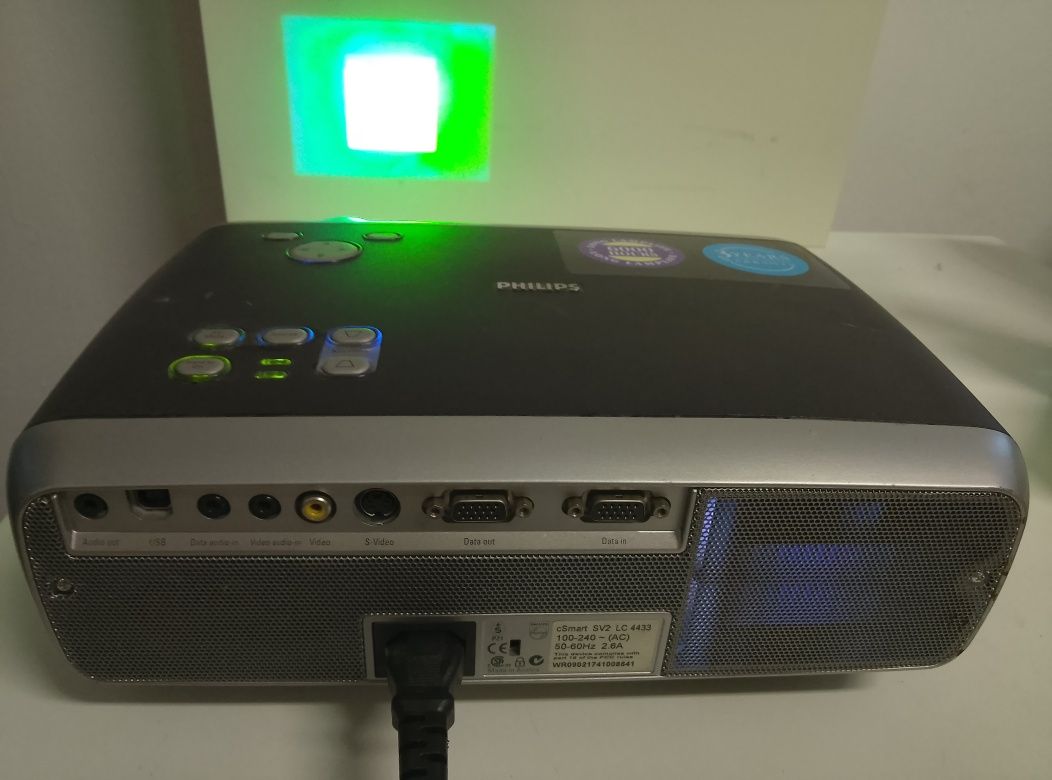 Philips projektor  csmart sv2 LC 4433 lc4433