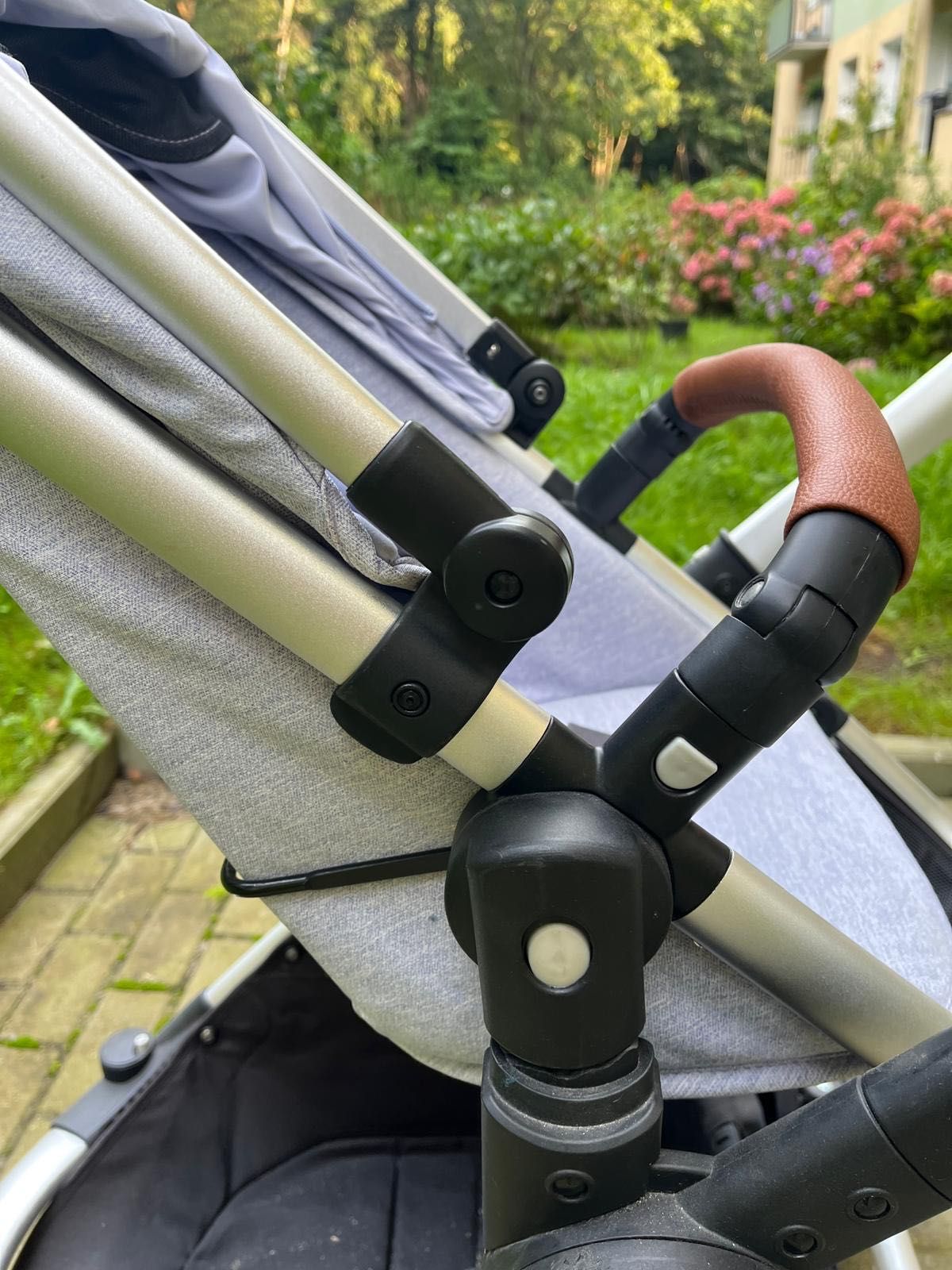 Wózek dziecięcy 2 w 1 firmy MomPush