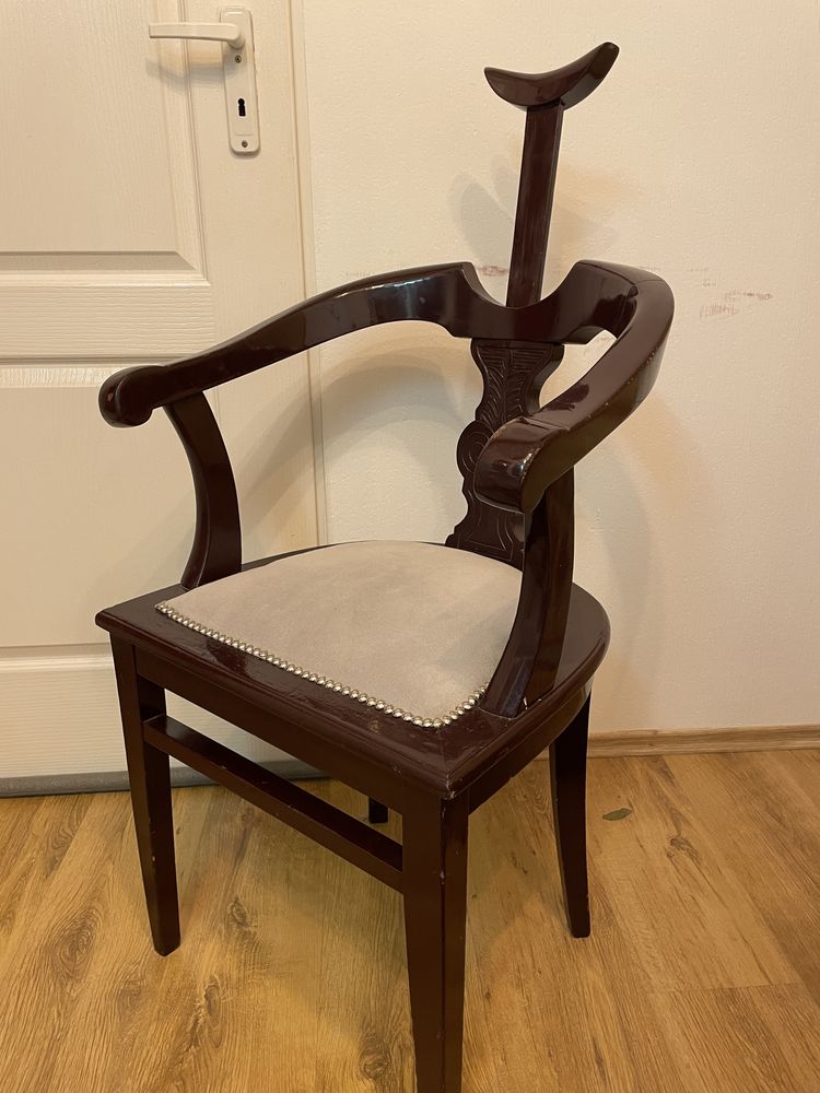 Krzesło antyk zabytkowe fryzjerskie odrestaurowane