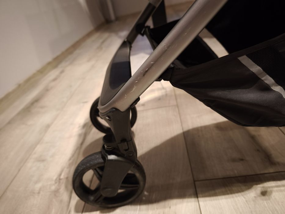 Wózek spacerowy Carrello Bravo