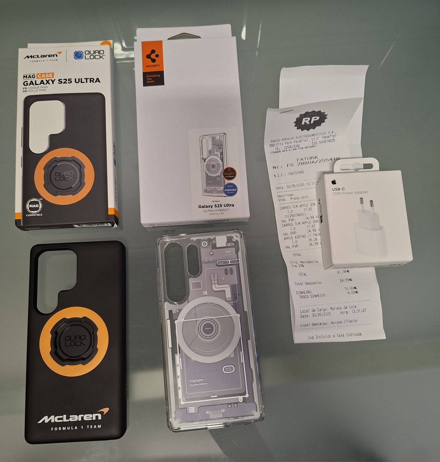 QuadLock Samsung S25 Ultra Capa Spigen S25 Ultra Carregador Apple 20w