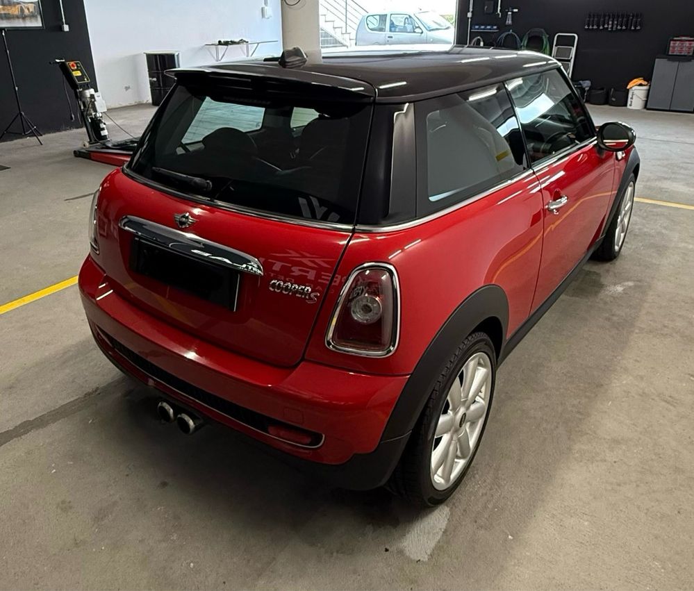 Mini Cooper S - Impecável