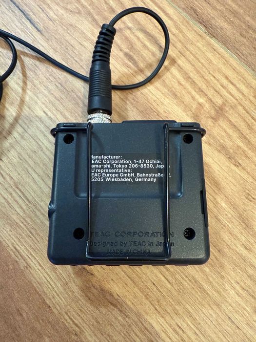 Rejestrator Tascam DR-10L Pro 32-bit z mikrofonem krawatowym/Gwarancja