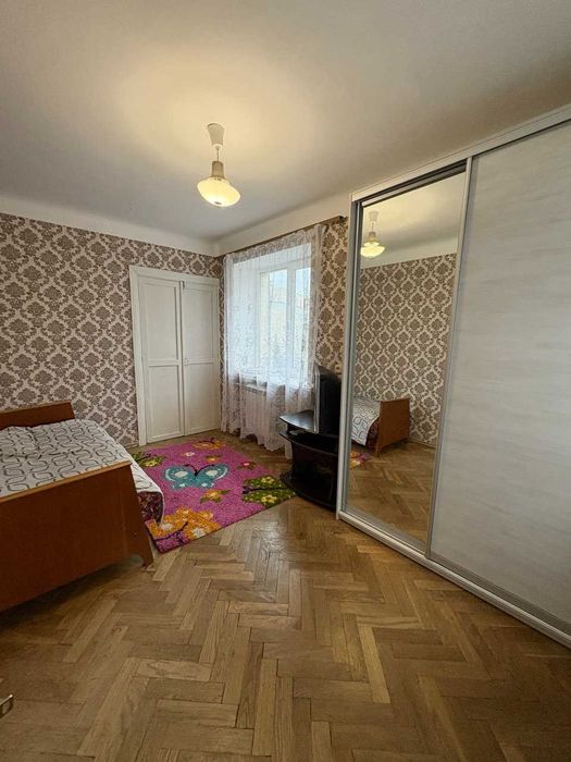 Оренда 2-х кімнатної квартири поруч ЦУМу