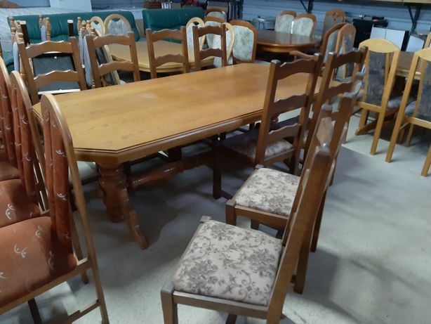 Stół z 8 krzesłami dąb