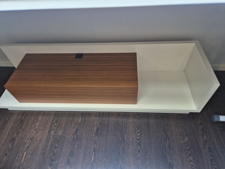 Aparador da antarte como novo