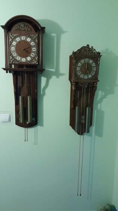 Zabytkowe zegary wiszące