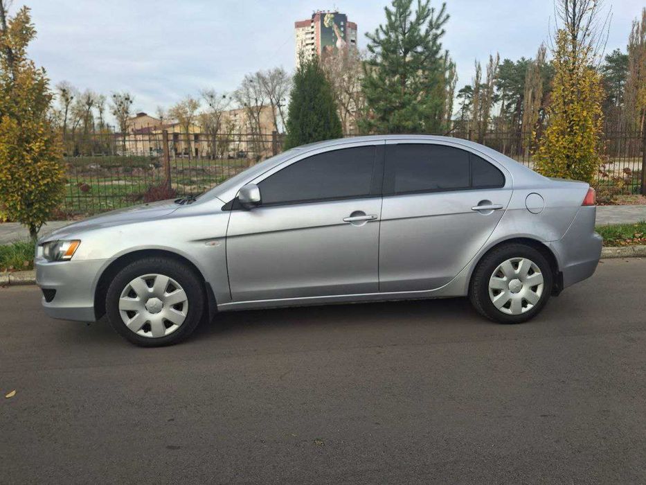 Віддам у хороші руки автодруга за розумною ціною