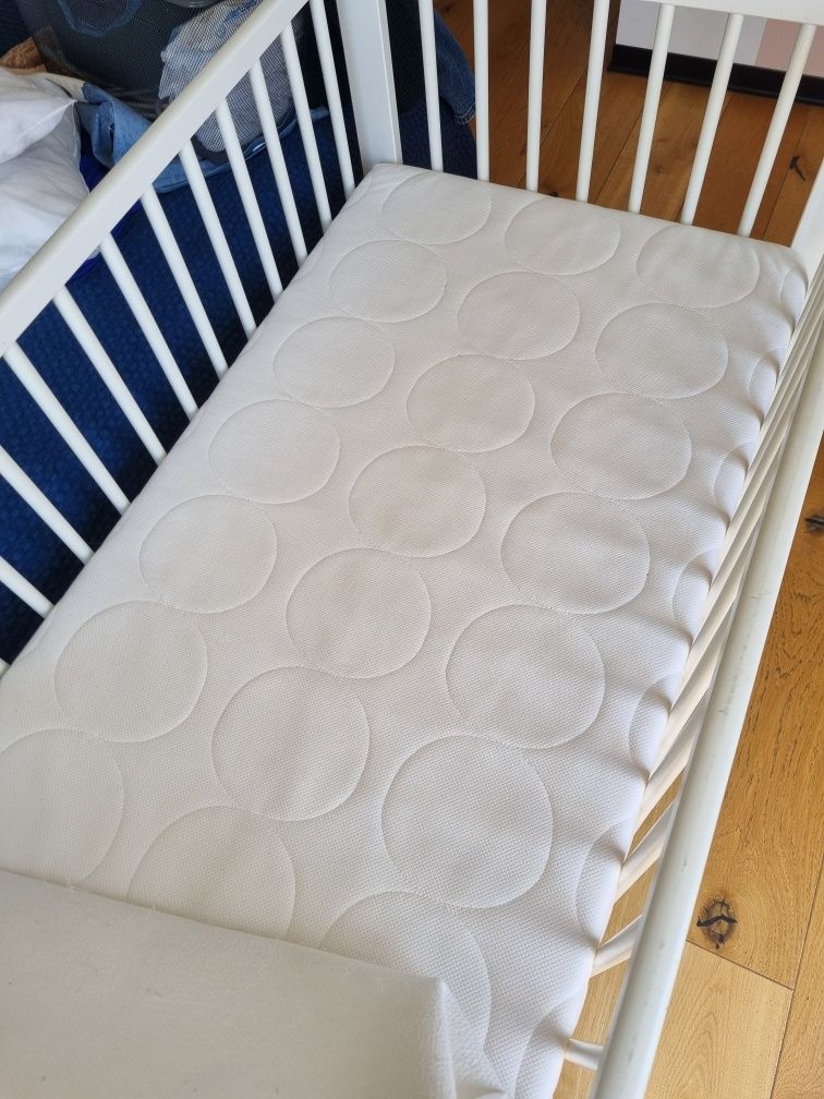 Łóżeczko GULLIVER Ikea 60x120cm białe z materacem