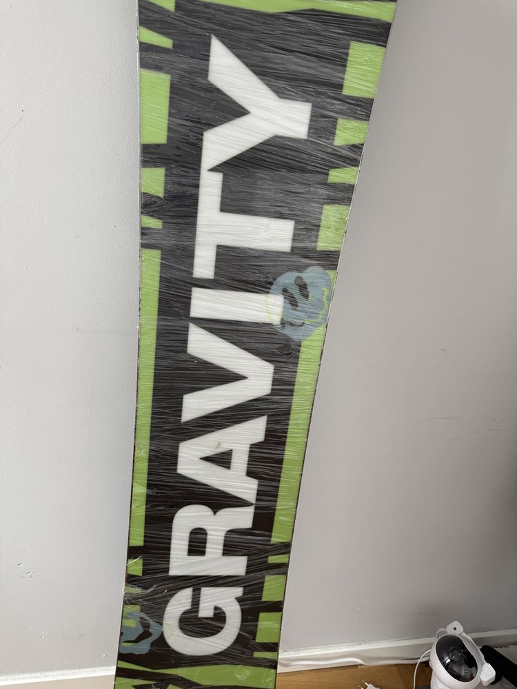 Nowa Deska Snowboardowa GRAVITY MADBALL 159 cm