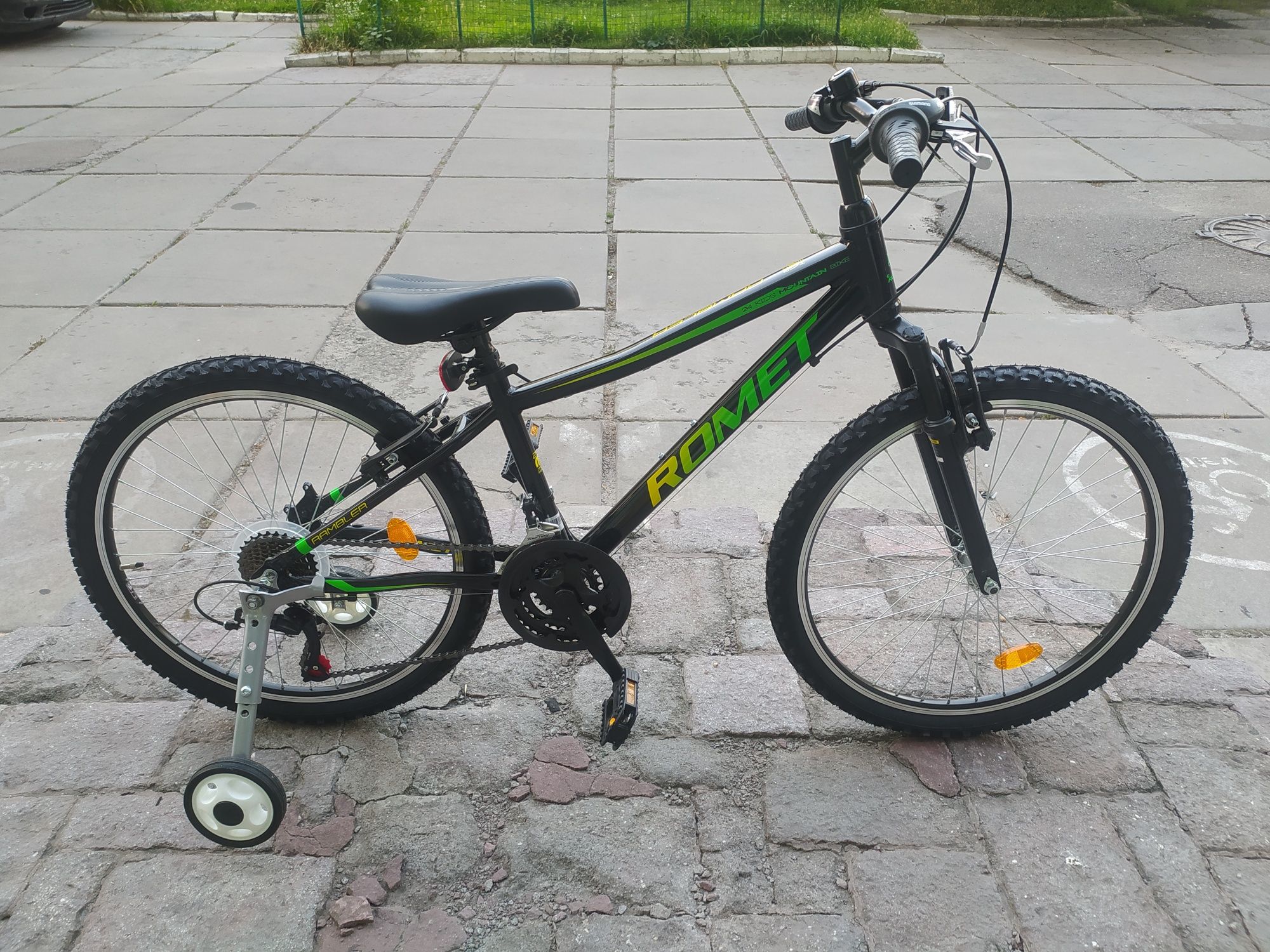 Велосипед Romet Rambler 24 чёрно-зелёный 13 S