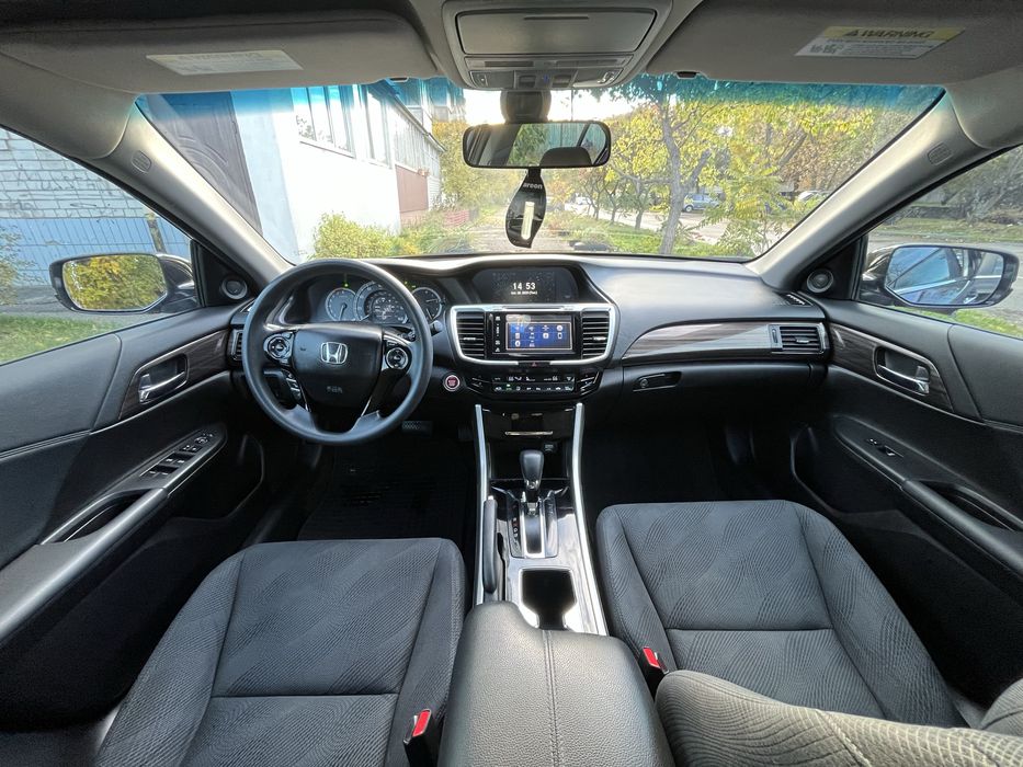 Honda Accord 2015 Automat