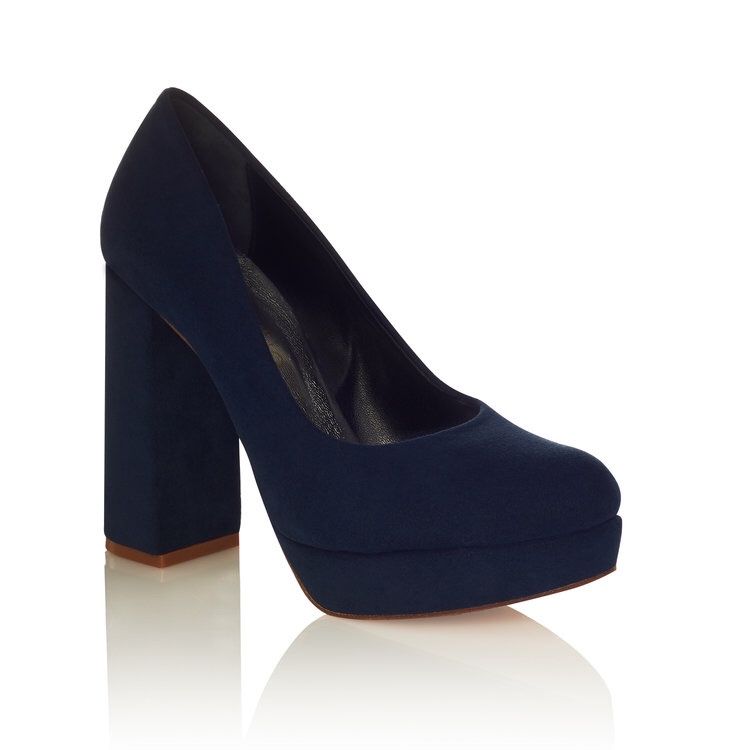Sapatos em Alcantara novos em caixa