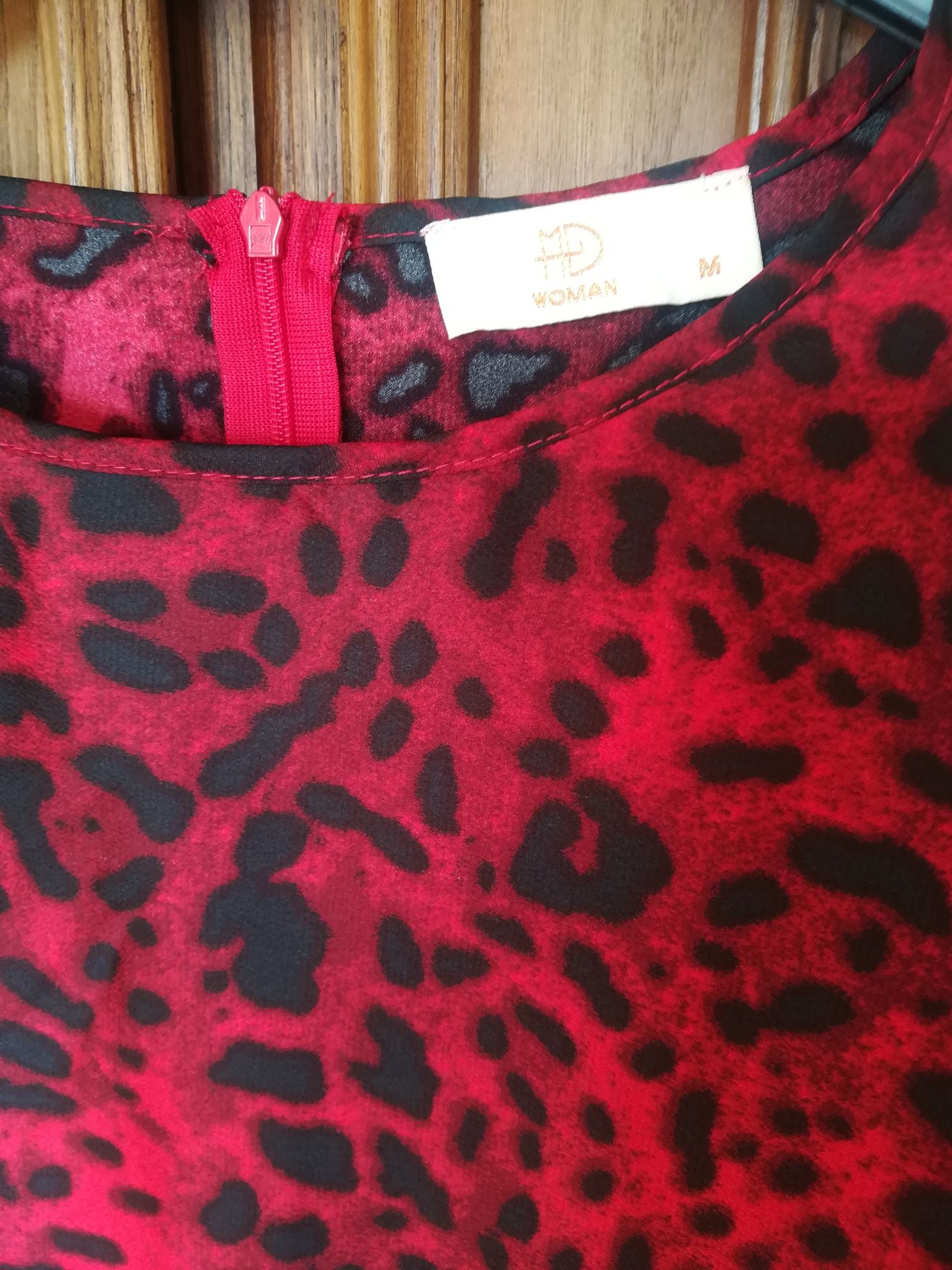 Blusa em vermelho print