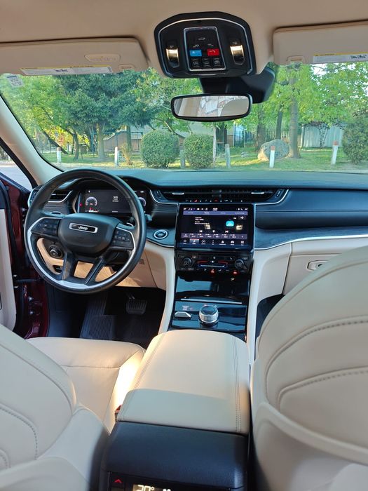 Jeep grand Cherokee 3.6. Niski przebieg, sprawdź.