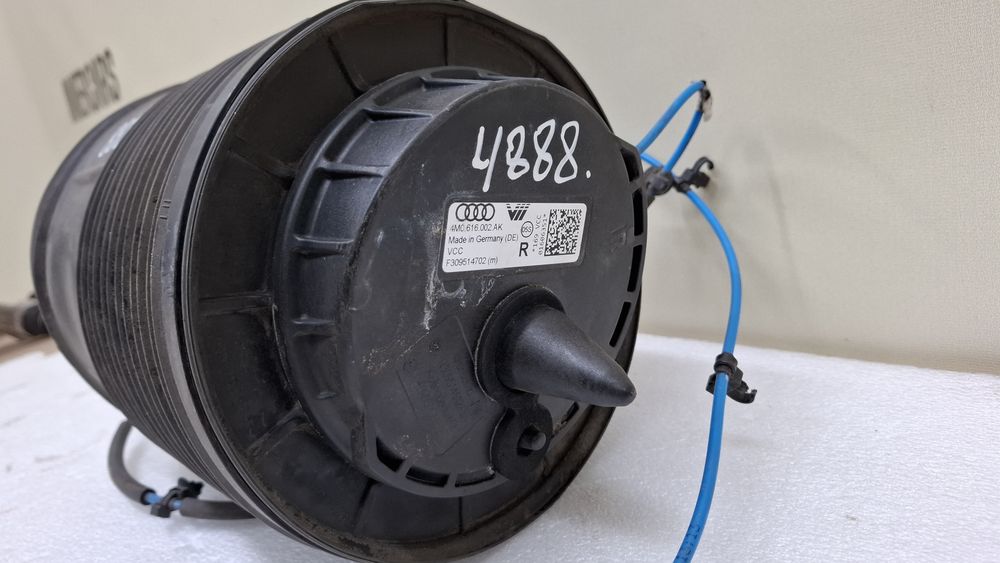 Audi E-Tron Q8, 2018- пневмоподушка задньої підвіски, in04888