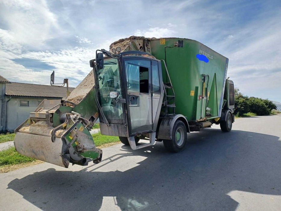 Wóz paszowy Faresin PF 2.33 Plus paszowóz