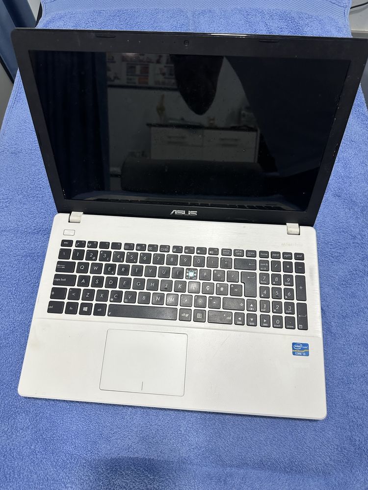 Computador Portatil Asus F551C