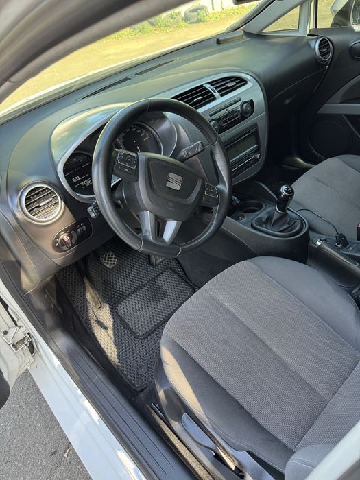 Seat Leon 2010, 1.6 бензин (BSE), комплектація Style