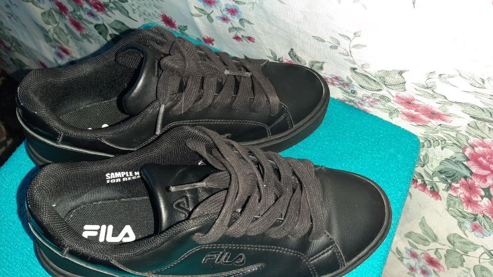 Кроссовки fila 24 см по стельке