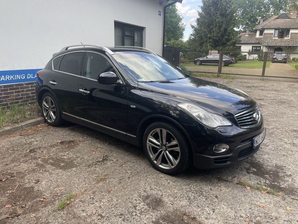 Infiniti EX30d 2011