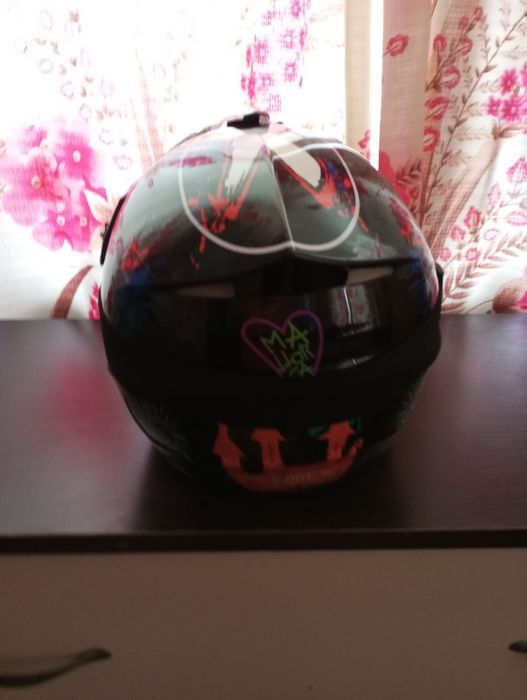 Продам кросовий Шолом в ідеальному стані очки в комплекті