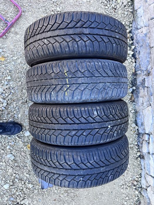4xopona zimowa SEMPERIT w rozmiarze 205/60 R16