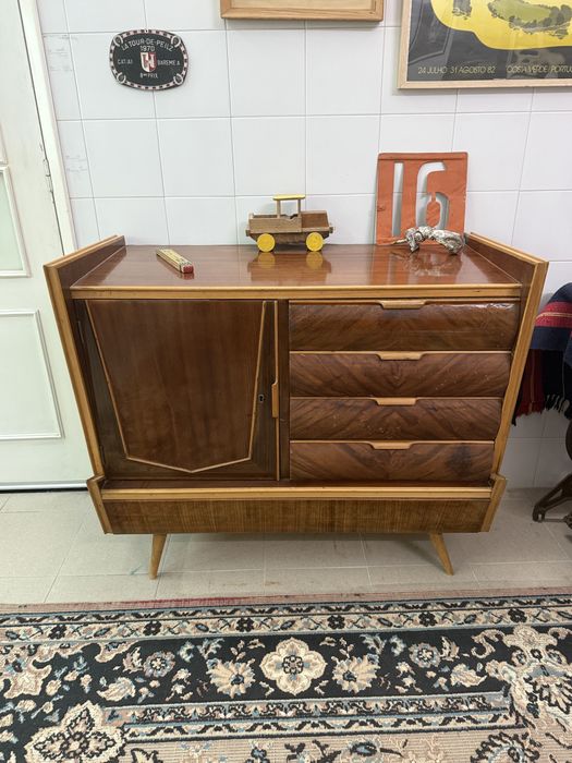 Comoda para restauro