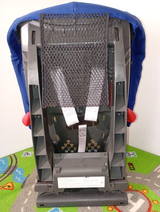 Cadeirinha Auto Britax Römer Duo Mercedes Benz 9-18kg.
Ref: 10021.01