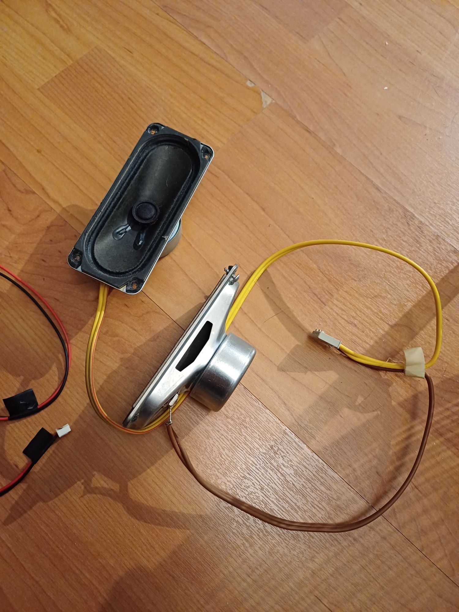 Mini colunas de som