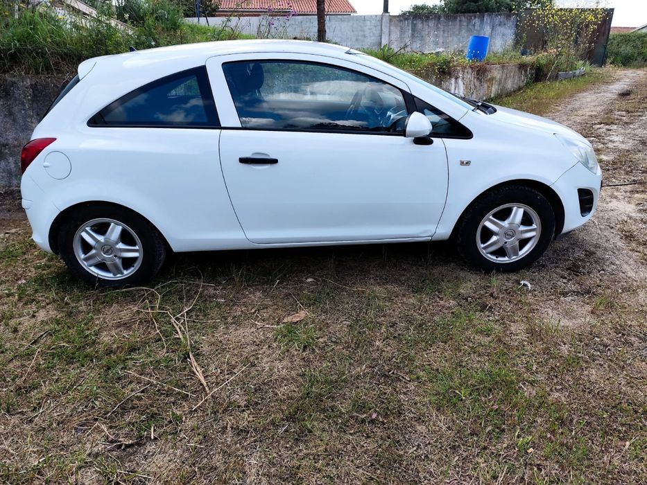 Opel corsa D 1.3 cdti 11/2013