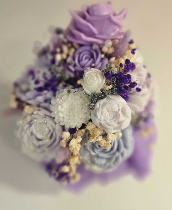 Flower box kwiaty mydlane prezent upominek lawenda