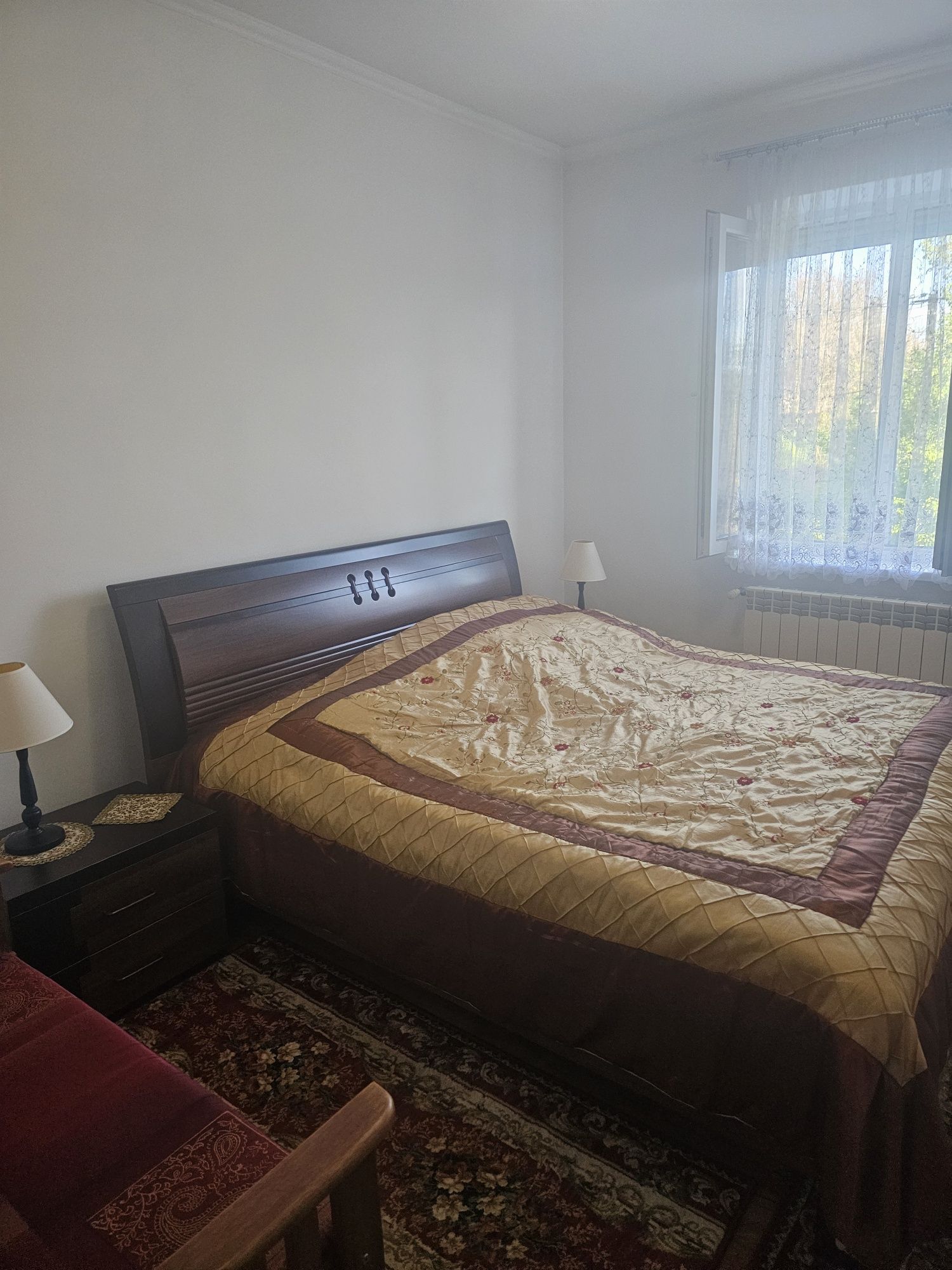 ПРОДАМ ДОМ ВКременчуге.рн КРЮКОВ.Дом 2х этажный ,кирпичный.Возле Днепр