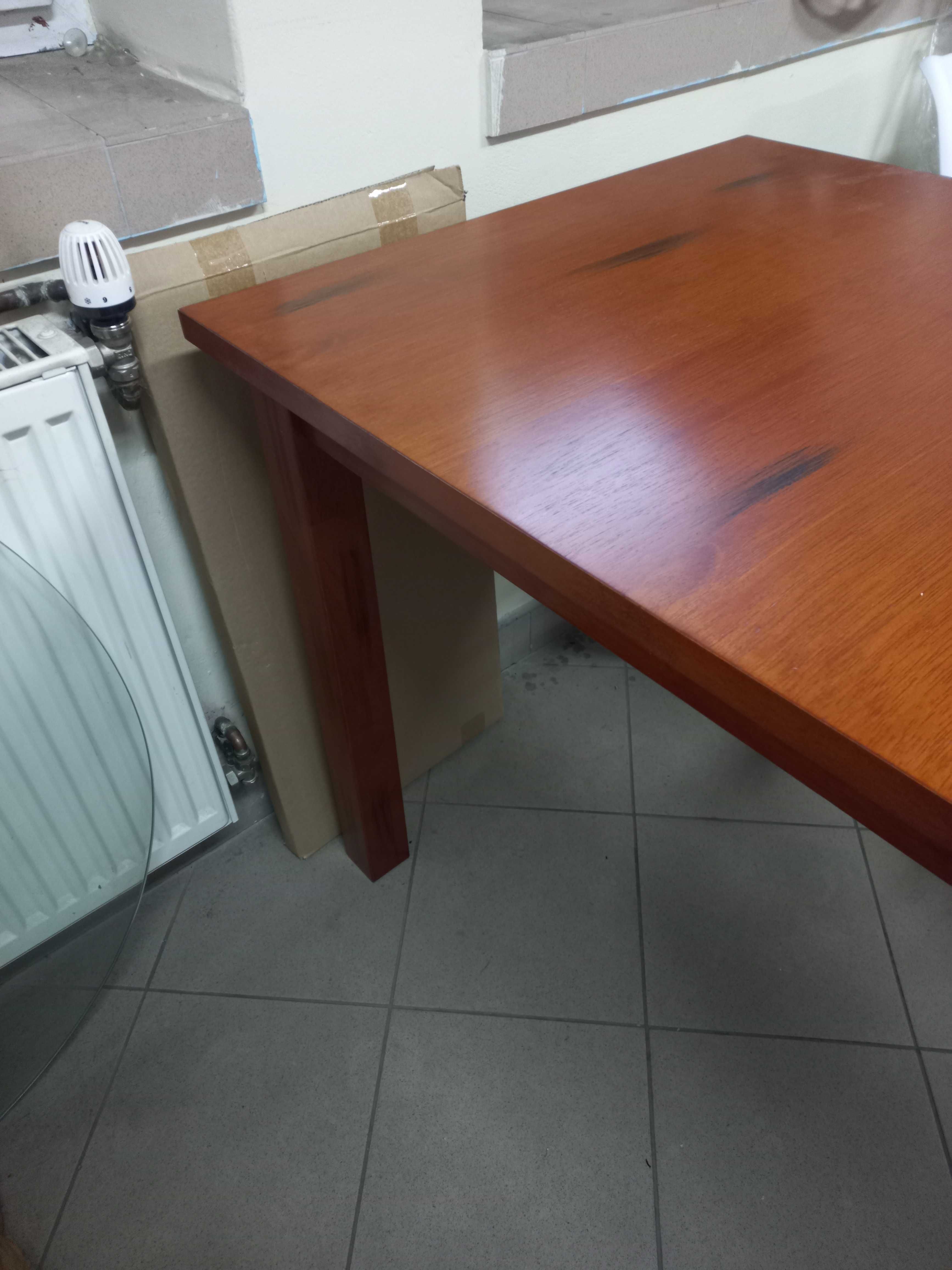 ładny nowy stół 135x75
