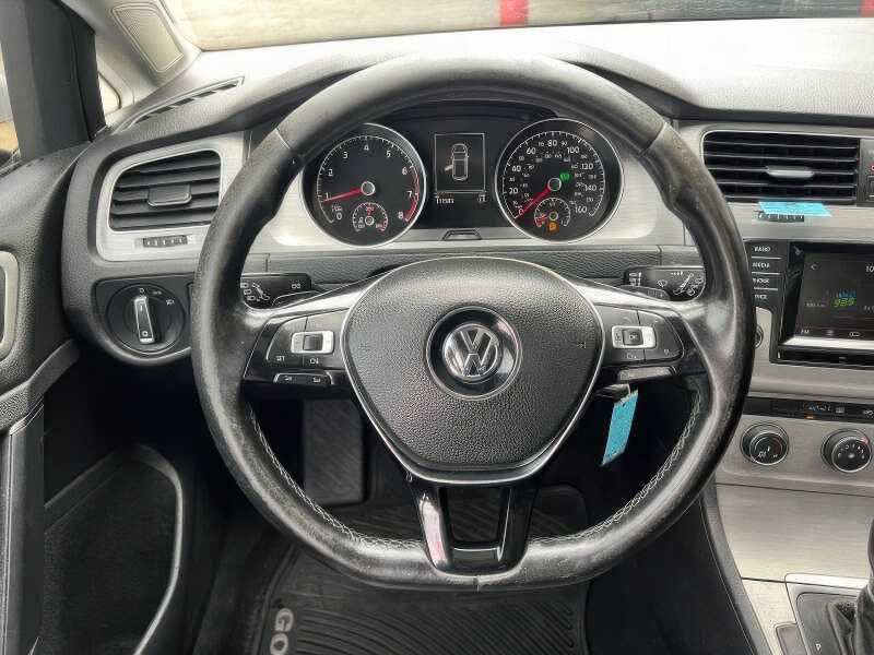 2015 Volkswagen Golf TSI SE