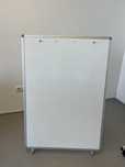 Quadro branco com tripé