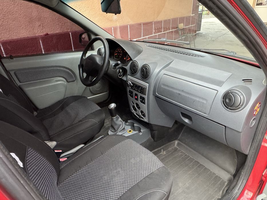 Продаю дачу логан 7 мест  дизель 1.5 к9к 2008 года