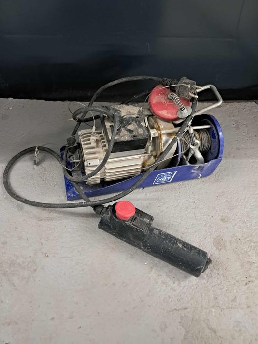 Wciągarka elektryczna linową LUX TOOLS