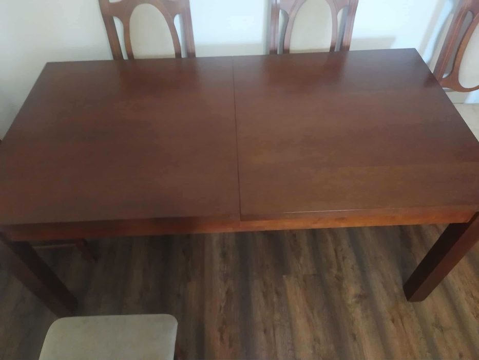 Stół z 6 krzesłami