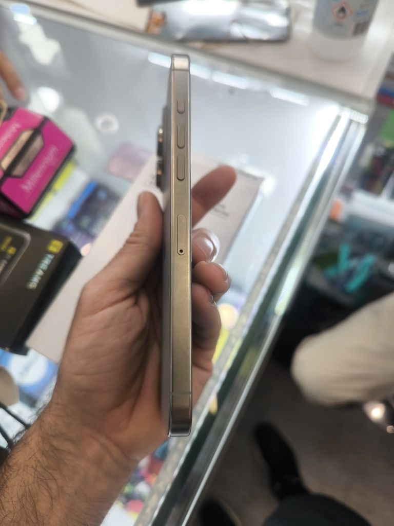 iPhone 16 Pro Max 1 TB