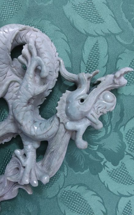 Escultura Chinesa de Dragao com 30cm de largura