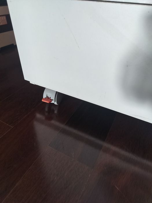 Vendo 2 moveis guarda roupa